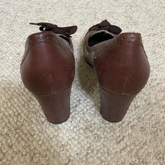 Franco Sarto Halley Brown Leather and Plaid Wintip Oxford Heels in Size 8.5 - Picture 3 of 4